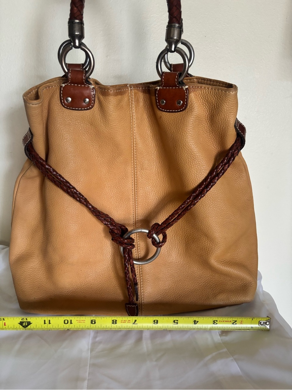 Classic Tan Leather Tote Bag with Braided Accent